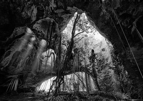 Middle Caicos Cave 2560px