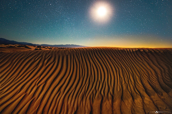 Moonlight-Serenade-#2-2560pxLight