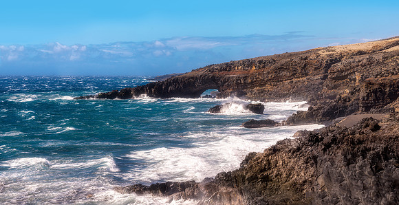 Sea Arch Big Island Coastline #1_Getty_MattAnderson