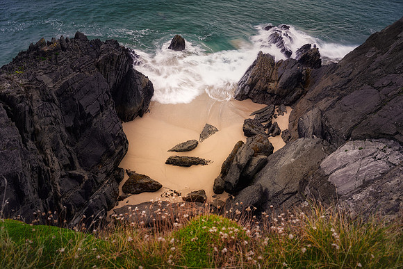 Coasts of Ireland #37 - Coumeenoole Strand 2560px