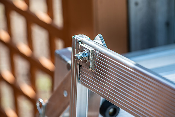 Bolt-on-Aluminum Getty